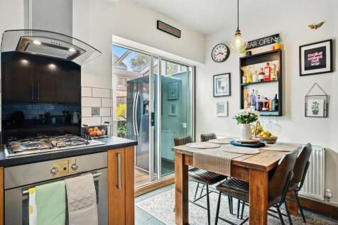 Dining area.jpg