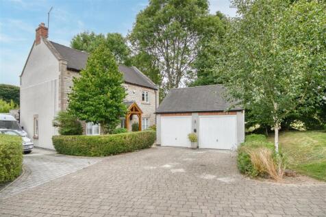 Front of the home and driveway.jpg