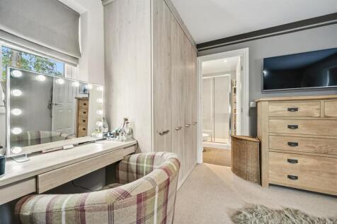 Bedroom One - dressing area and en-suite.jpg