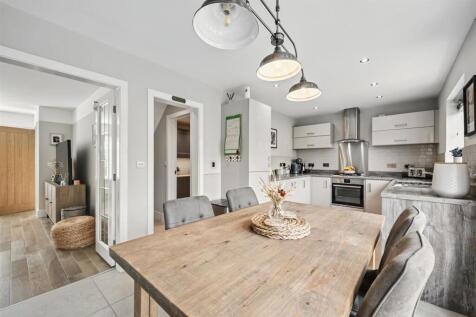 Kitchen-Diner towards utility.jpg