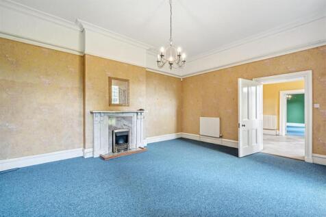 Drawing Room to Entrance Hallway.jpg