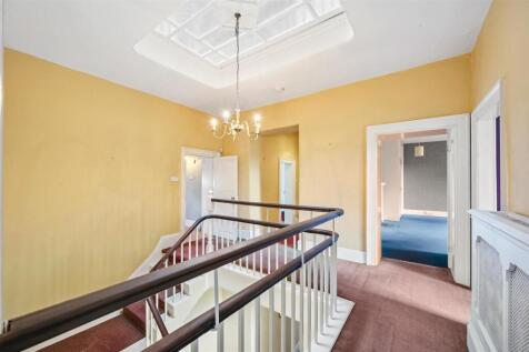 First floor landing - chandelier.jpg