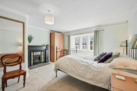 Bedroom One.jpg