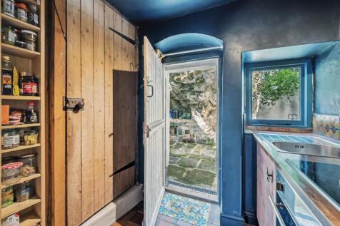 Kitchen to courtyard garden.jpg