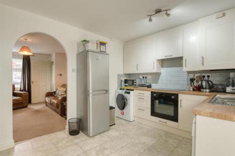 Kitchen towards Sitting Room.jpg
