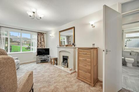 Sitting Room to window.jpg
