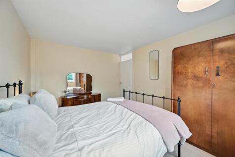 Bedroom One to hallway.jpg