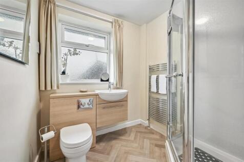 Shower Room - vanity unit.jpg