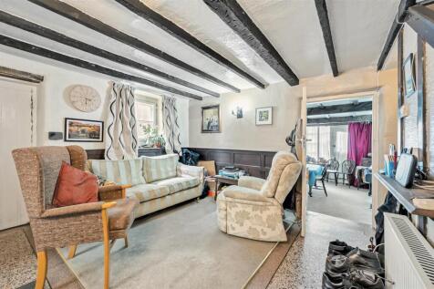 Reception Room to Dining Room.jpg