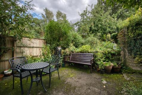 Rear Garden - tier 1 seating area.jpg