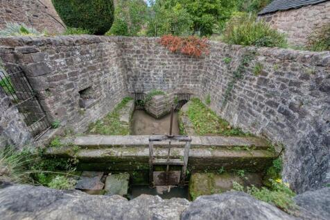 &#39;Bearpit&#39; water feature.jpg