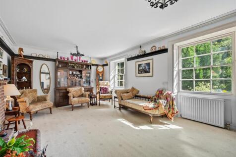 Sitting Room to windows.jpg