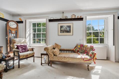 Sitting Room chaise longue.jpg