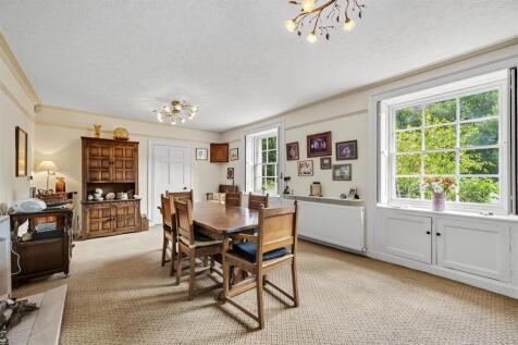 Dining Room  .jpg