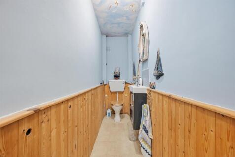 Ground Floor WC.jpg