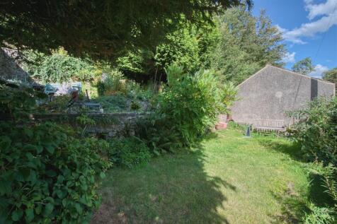 Lawned garden.jpg