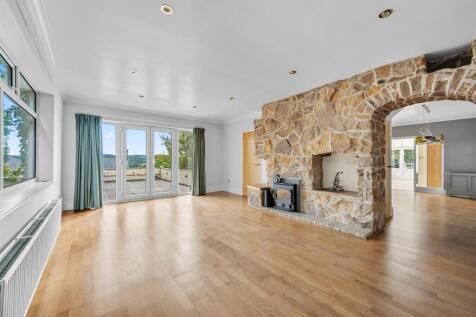 Sitting Room to terrace.jpg