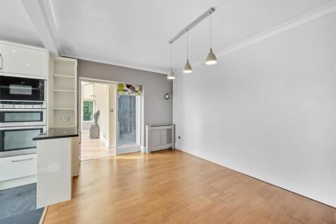 Dining Room.jpg