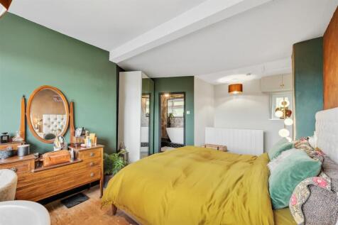 Bedroom One to Bathroom.jpg