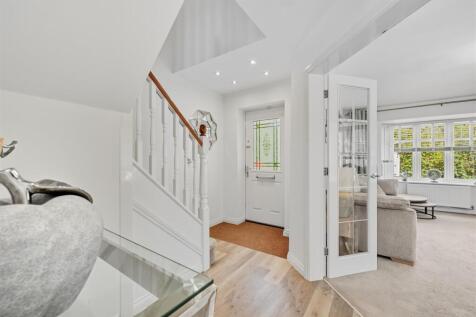 Entrance Hallway.jpg