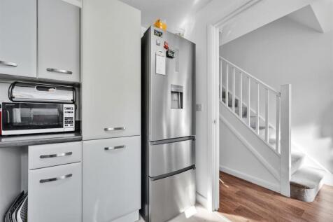 Kitchen towards hallway.jpg