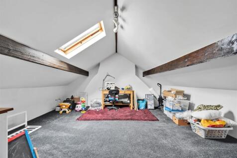 Loft Room.jpg