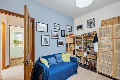 Bedroom One to landing.jpg