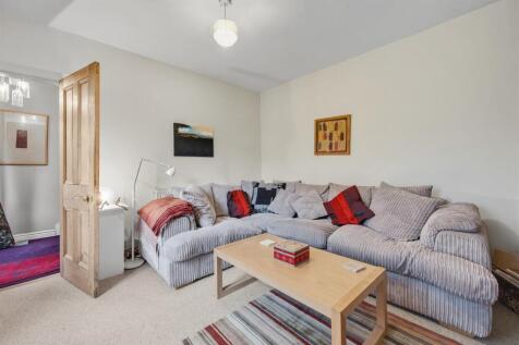 Sitting Room towards entrance hallway.jpg