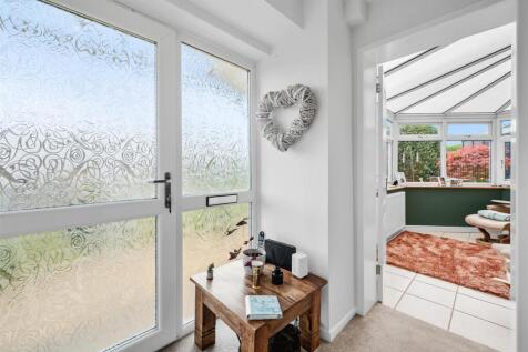 Entrance Porch to Sun Room.jpg