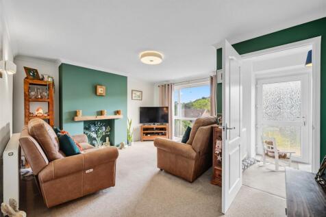 Sitting Room and entrance porch.jpg