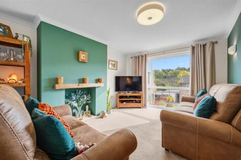 Sitting Room to window.jpg