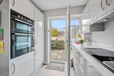 Kitchen - ovens.jpg