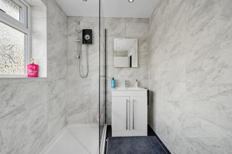 Shower Room - shower and vanity unit.jpg
