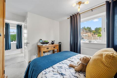 Bedroom One to landing.jpg