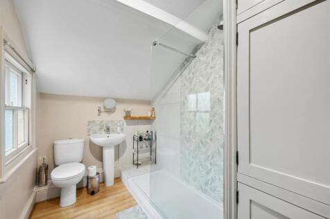 Shower Room  .jpg