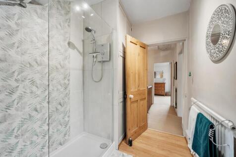 Shower and landing.jpg