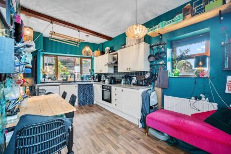 Kitchen-Diner to windows.jpg