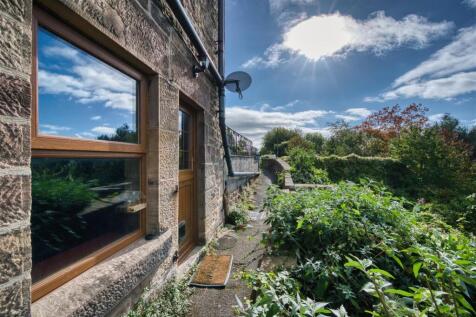 External door to Sitting Room.jpg