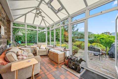 Garden Room - seating area.jpg