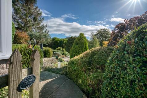 Gated entrance to garden.jpg