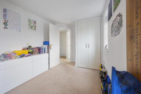 Bedroom One to landing.jpg