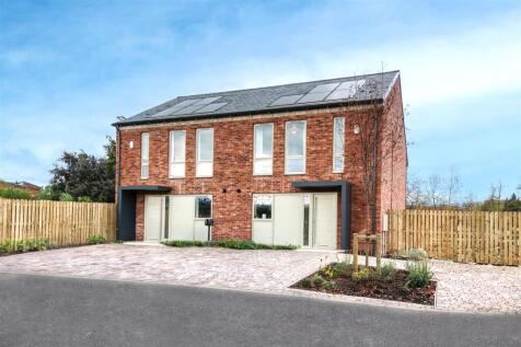 Front of the home.jpg