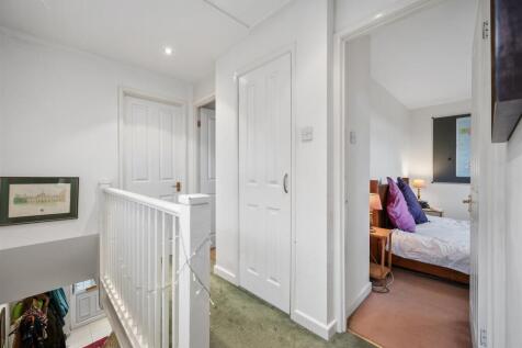 First floor landing.jpg