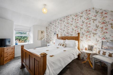 Rose Cottage - Bedroom.jpg