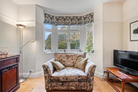Sitting Room bay window.jpg