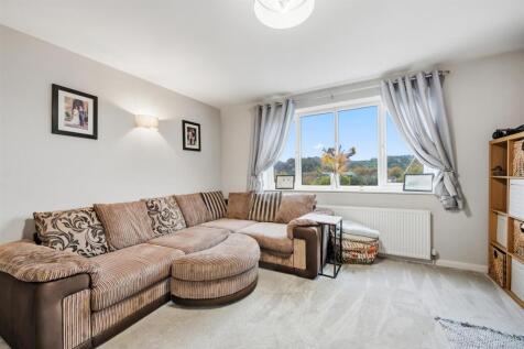 Sitting Room to window.jpg