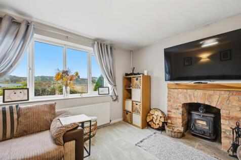 Sitting Room - fireplace.jpg