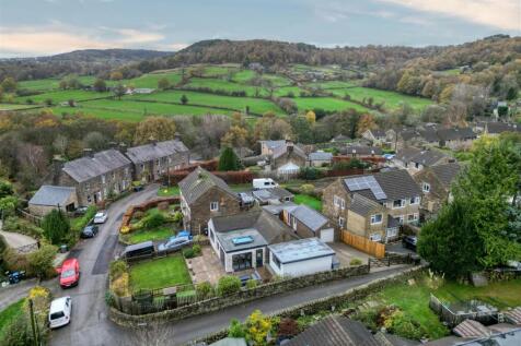 Drone - plot and countryside to north.jpg