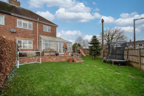 Front of the home.jpg