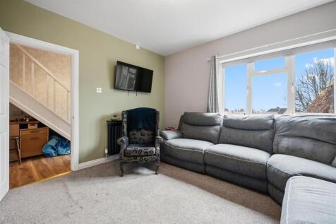 Sitting Room to window.jpg